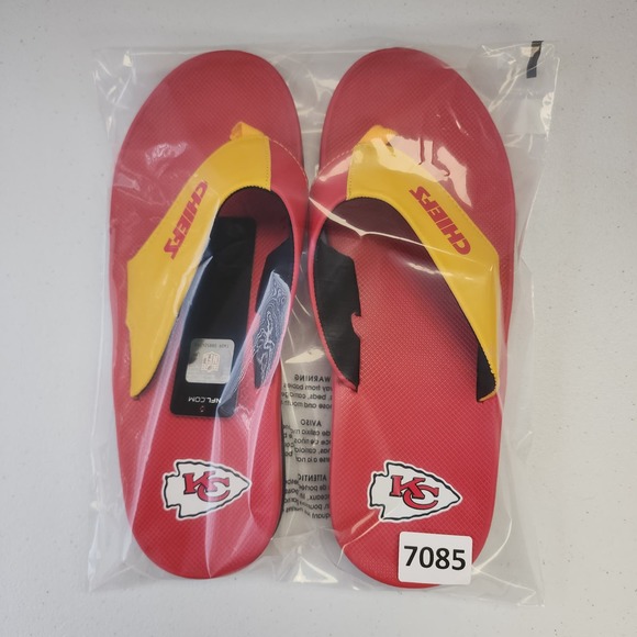 Kansas City Chiefs NFL Men\'s Flip Flops Red Size L 11-12
